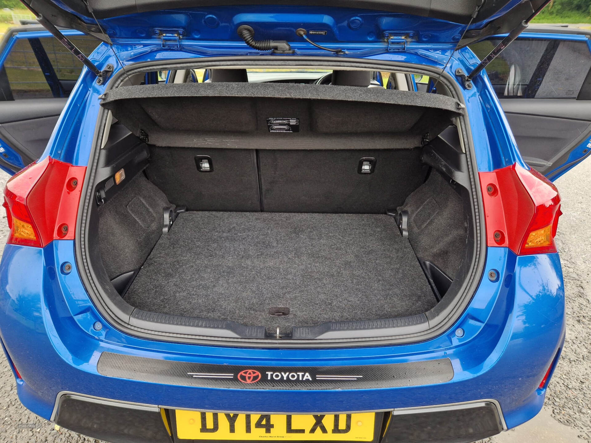 Apr 2014 Toyota Auris 1.33 Dual VVTi Icon 5dr