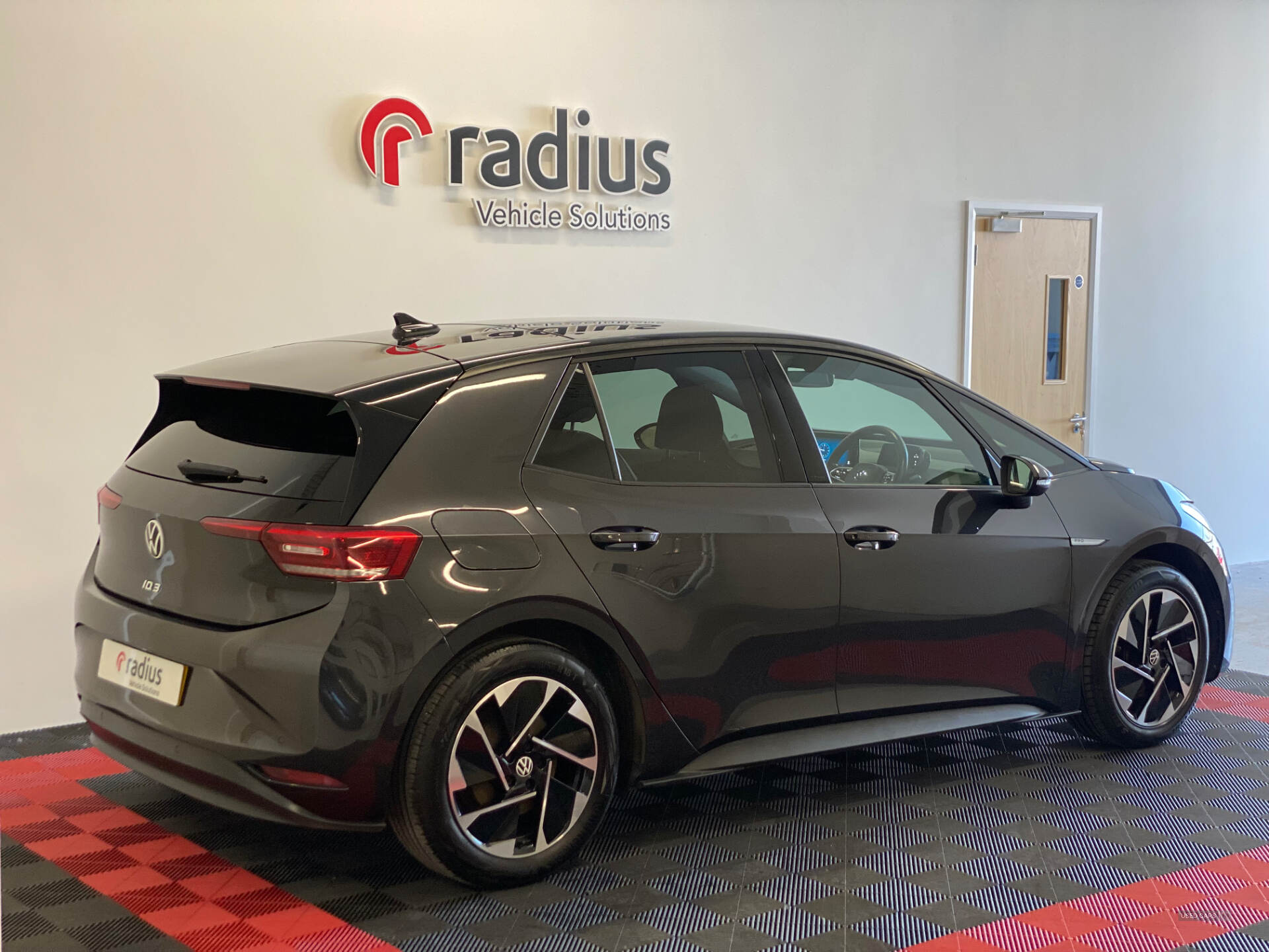 Apr 2021 Volkswagen ID.3 150kW Family Pro Performance 58kWh 5dr Auto