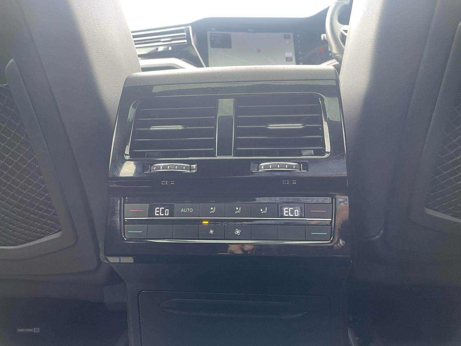 Feb 2022 Volkswagen Touareg 3.0 V6 TDI 4Motion Black Edition 5dr Tip Auto