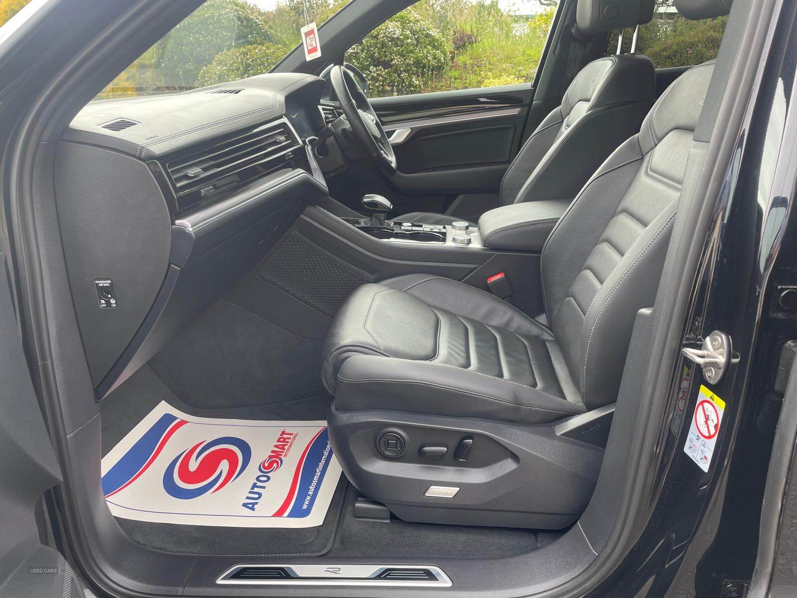 Feb 2022 Volkswagen Touareg 3.0 V6 TDI 4Motion Black Edition 5dr Tip Auto