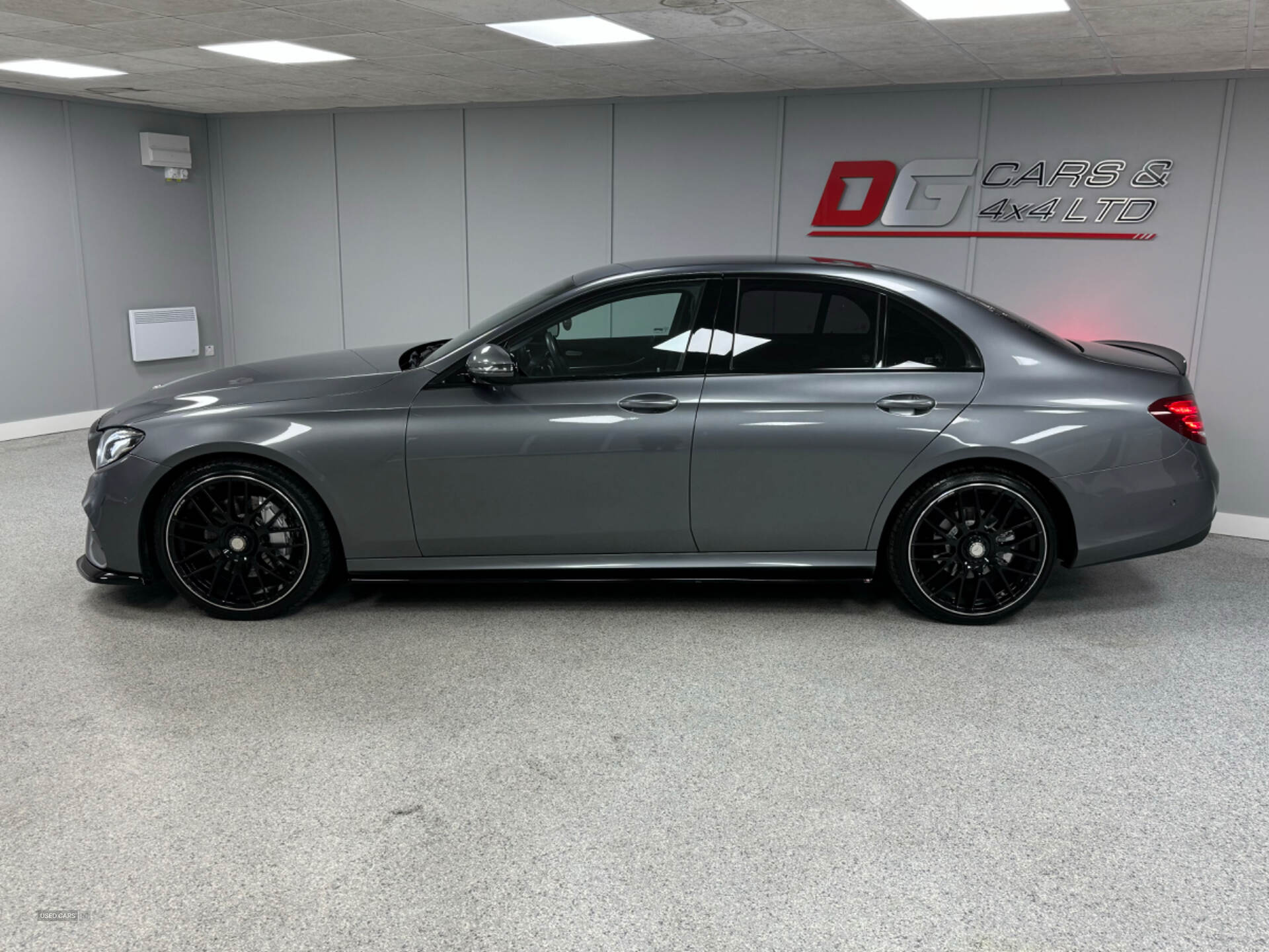 Oct 2017 Mercedes E-Class E220d AMG Line 4dr 9G-Tronic