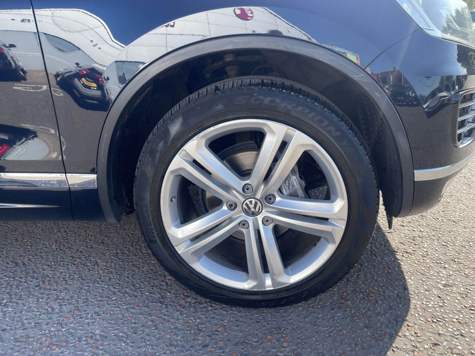 Oct 2017 Volkswagen Touareg 3.0 V6 TDI BMT 262 R-Line Plus 5dr Tip Auto