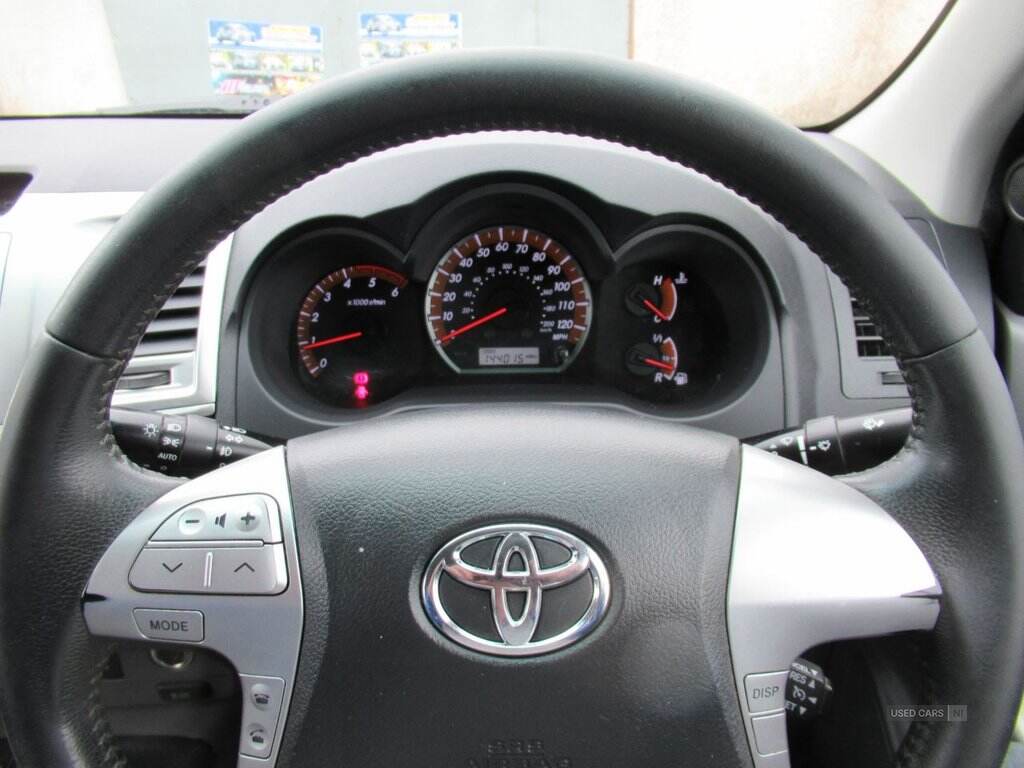 Sep 2012 Toyota Hi-lux Invincible D/Cab Pick Up 3.0 D-4D 4WD 171