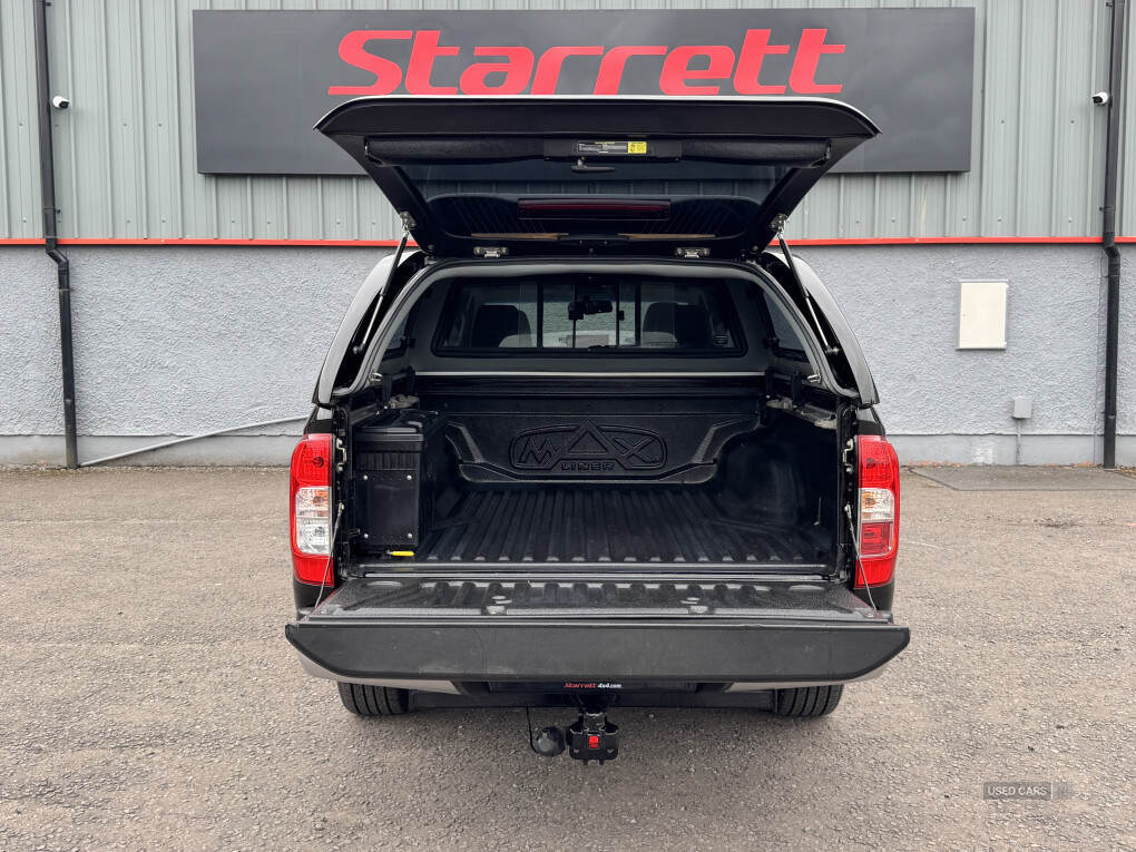 Sep 2017 Nissan Navara Double Cab Pick Up Tekna 2.3dCi 190 4WD Auto