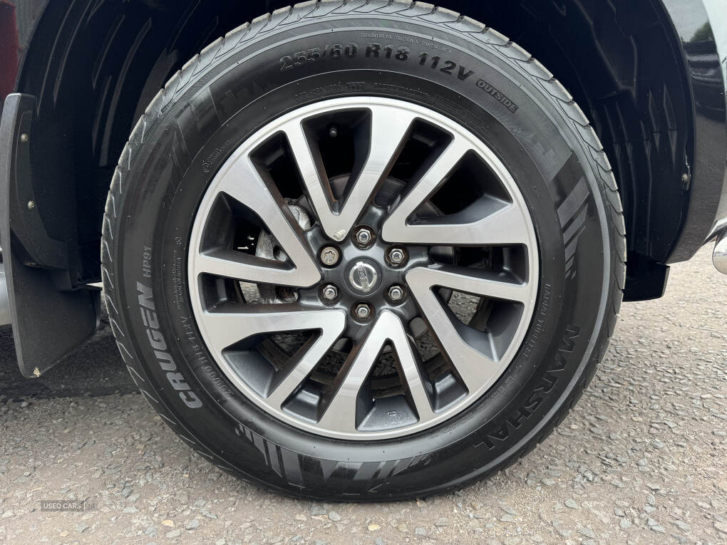 Sep 2017 Nissan Navara Double Cab Pick Up Tekna 2.3dCi 190 4WD Auto