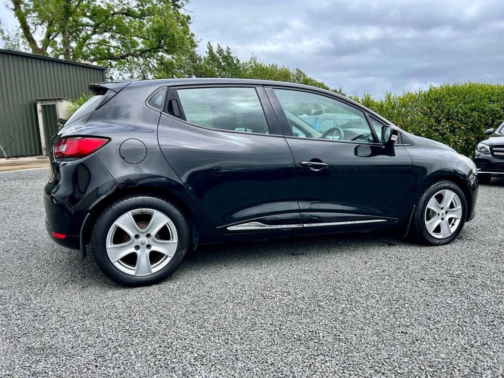 Jul 2013 Renault Clio 1.2 16V Dynamique MediaNav 5dr