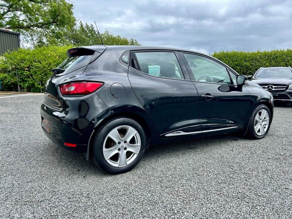 Jul 2013 Renault Clio 1.2 16V Dynamique MediaNav 5dr