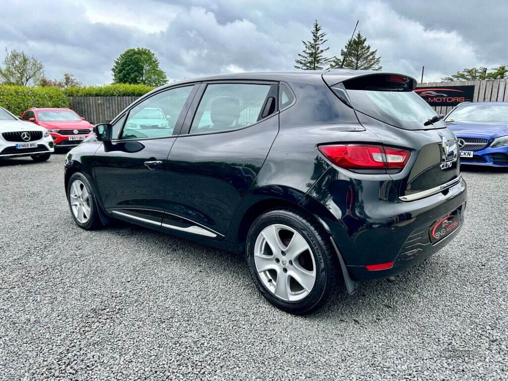 Jul 2013 Renault Clio 1.2 16V Dynamique MediaNav 5dr
