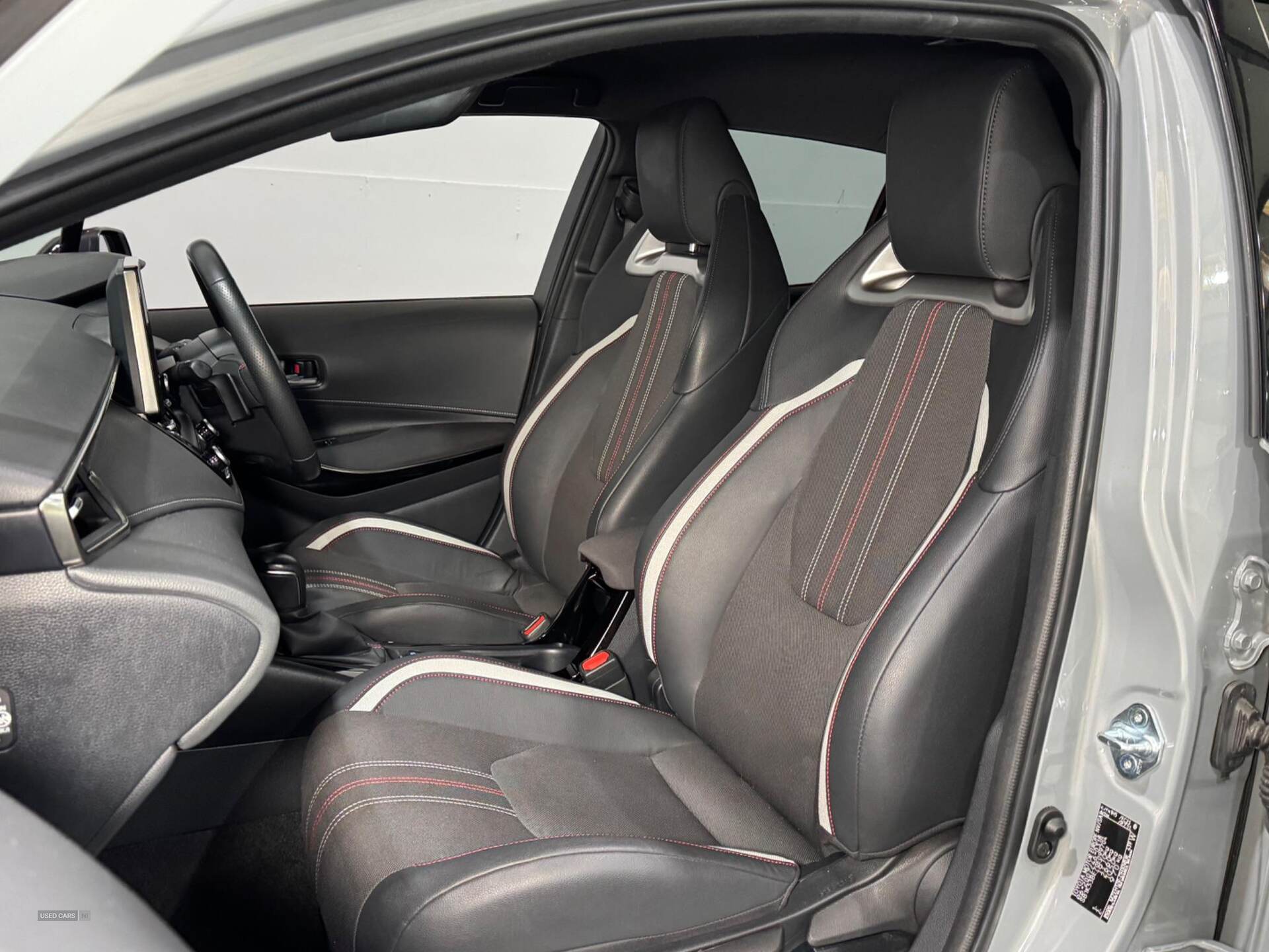 Apr 2022 Toyota Corolla 2.0 VVT-i Hybrid GR Sport 5dr CVT