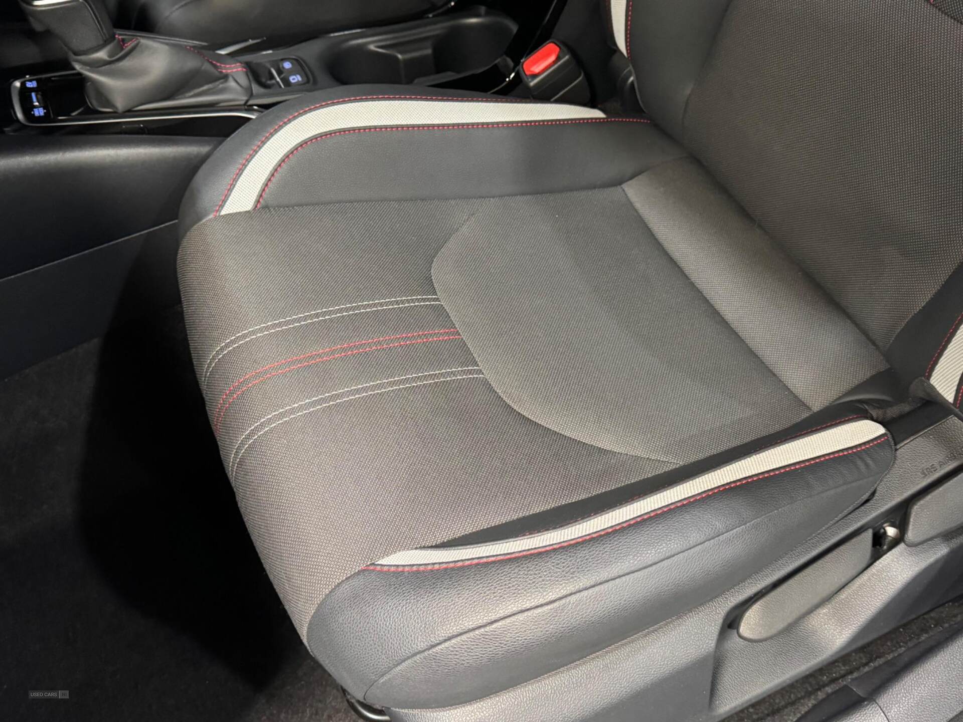 Apr 2022 Toyota Corolla 2.0 VVT-i Hybrid GR Sport 5dr CVT