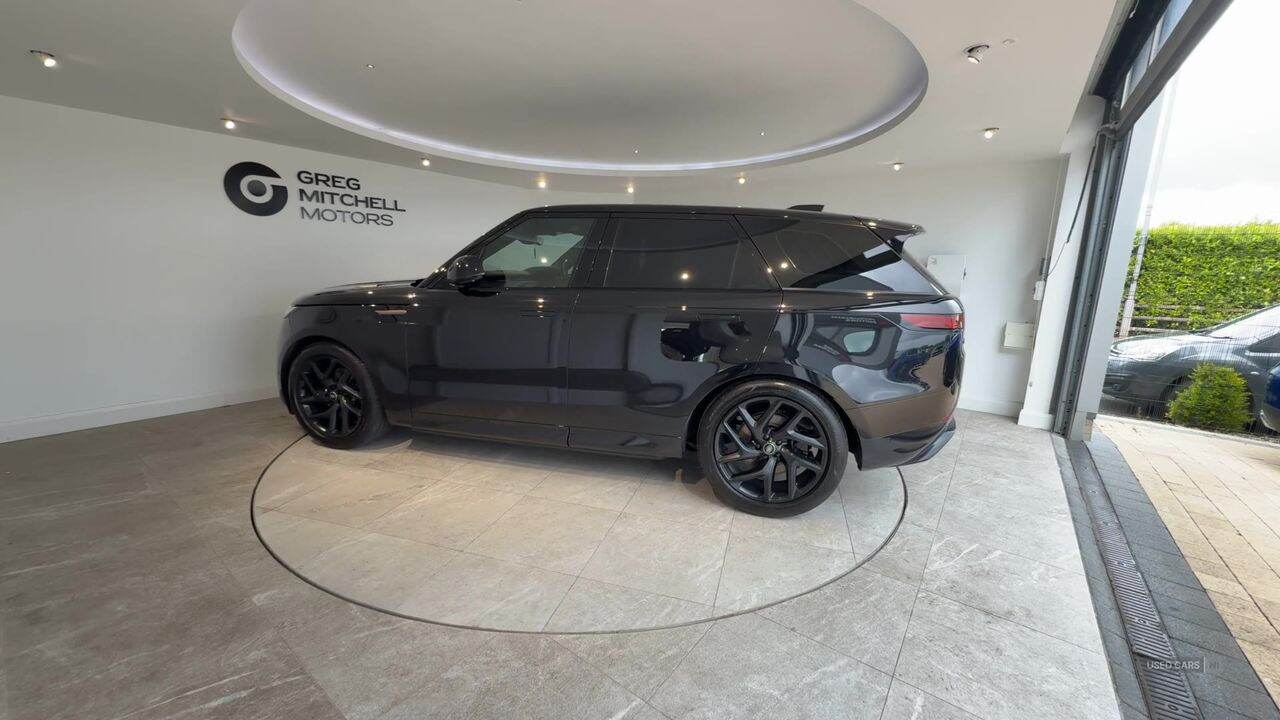 Apr 2023 Land Rover Range Rover Sport 3.0 D300 Dynamic SE 5dr Auto