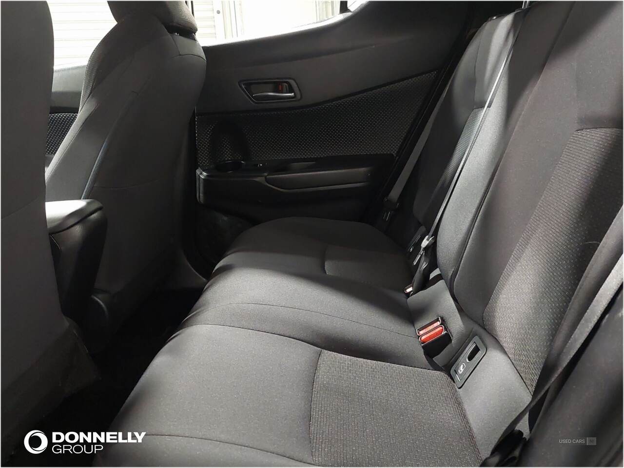 Mar 2017 Toyota C-HR 1.8 Hybrid Icon 5dr CVT