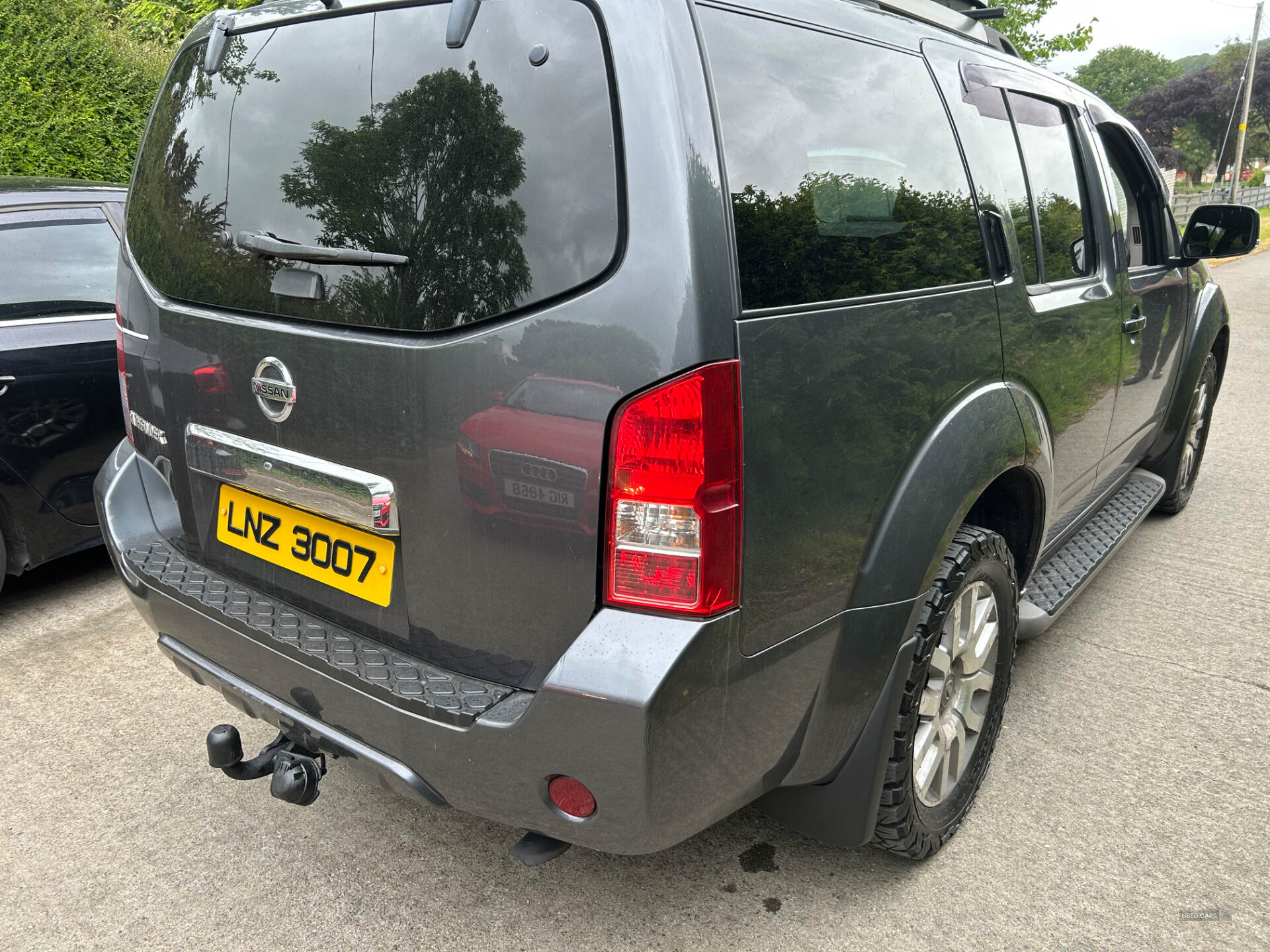 Sep 2011 Nissan Pathfinder 2.5 dCi Tekna 5dr
