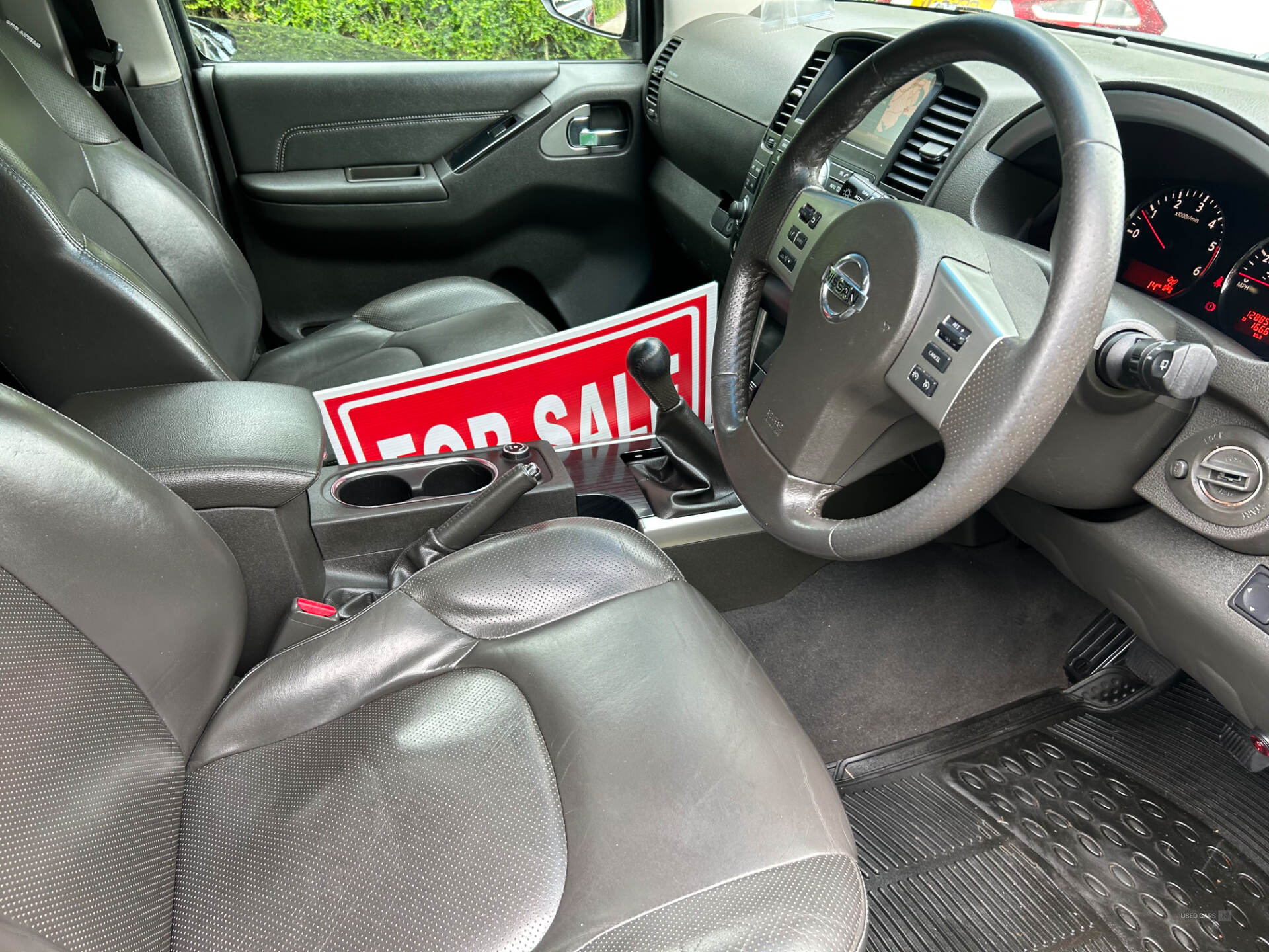 Sep 2011 Nissan Pathfinder 2.5 dCi Tekna 5dr