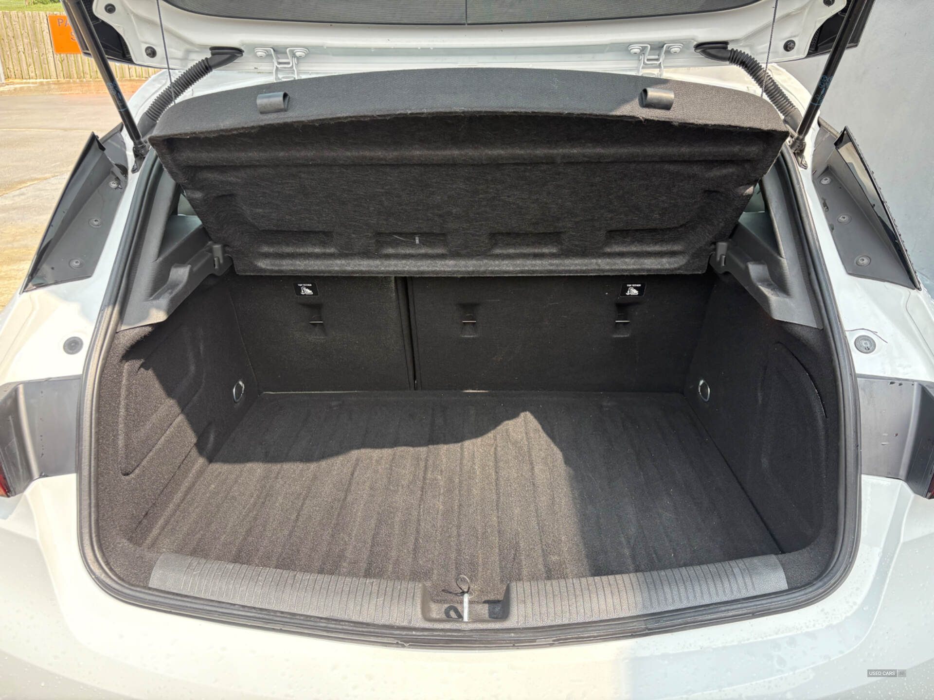 Vauxhall Astra DIESEL HATCHBACK in Derry / Londonderry
