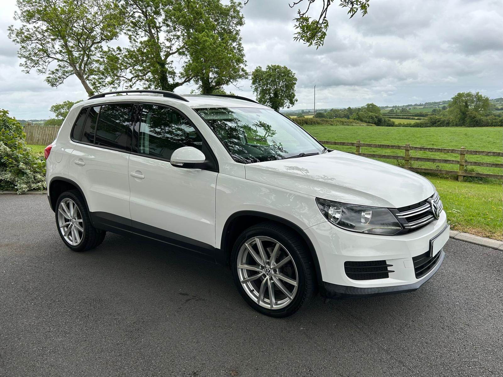 Oct 2013 Volkswagen Tiguan 2.0 TDi BlueMotion Tech S 110 5dr [2WD]