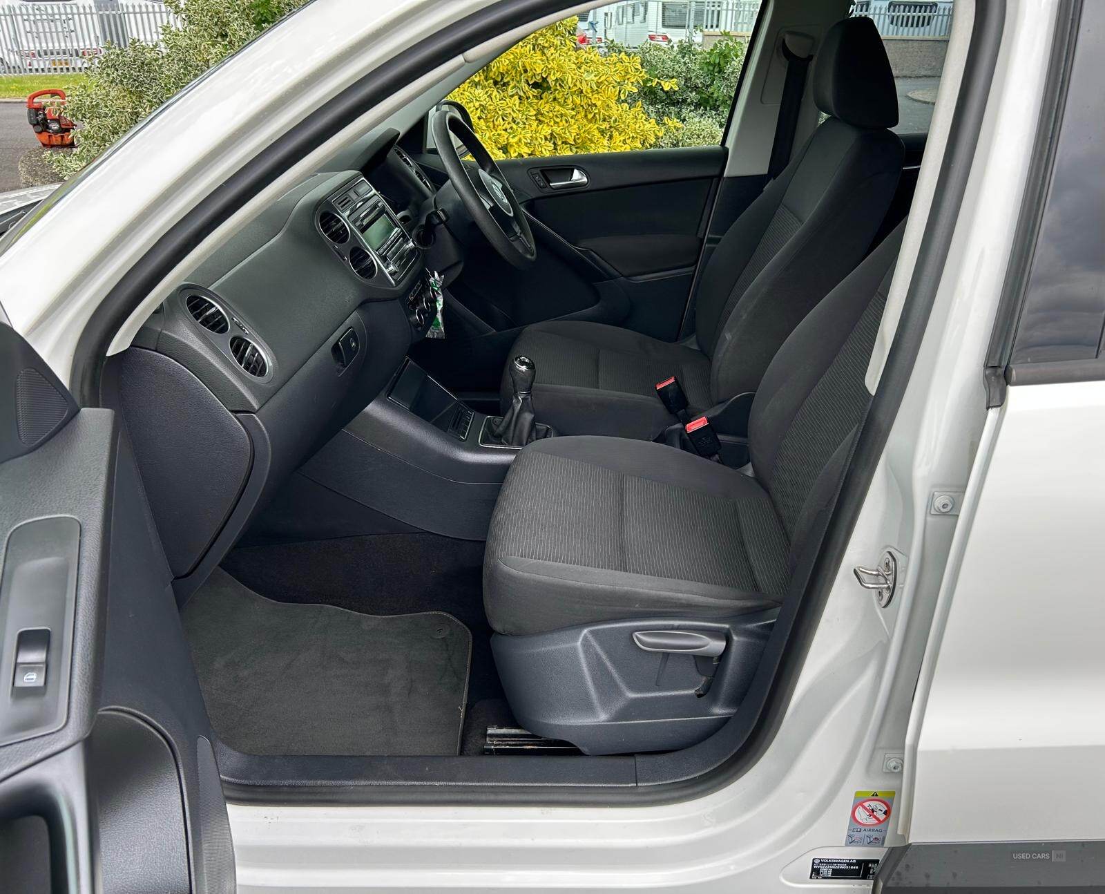Oct 2013 Volkswagen Tiguan 2.0 TDi BlueMotion Tech S 110 5dr [2WD]