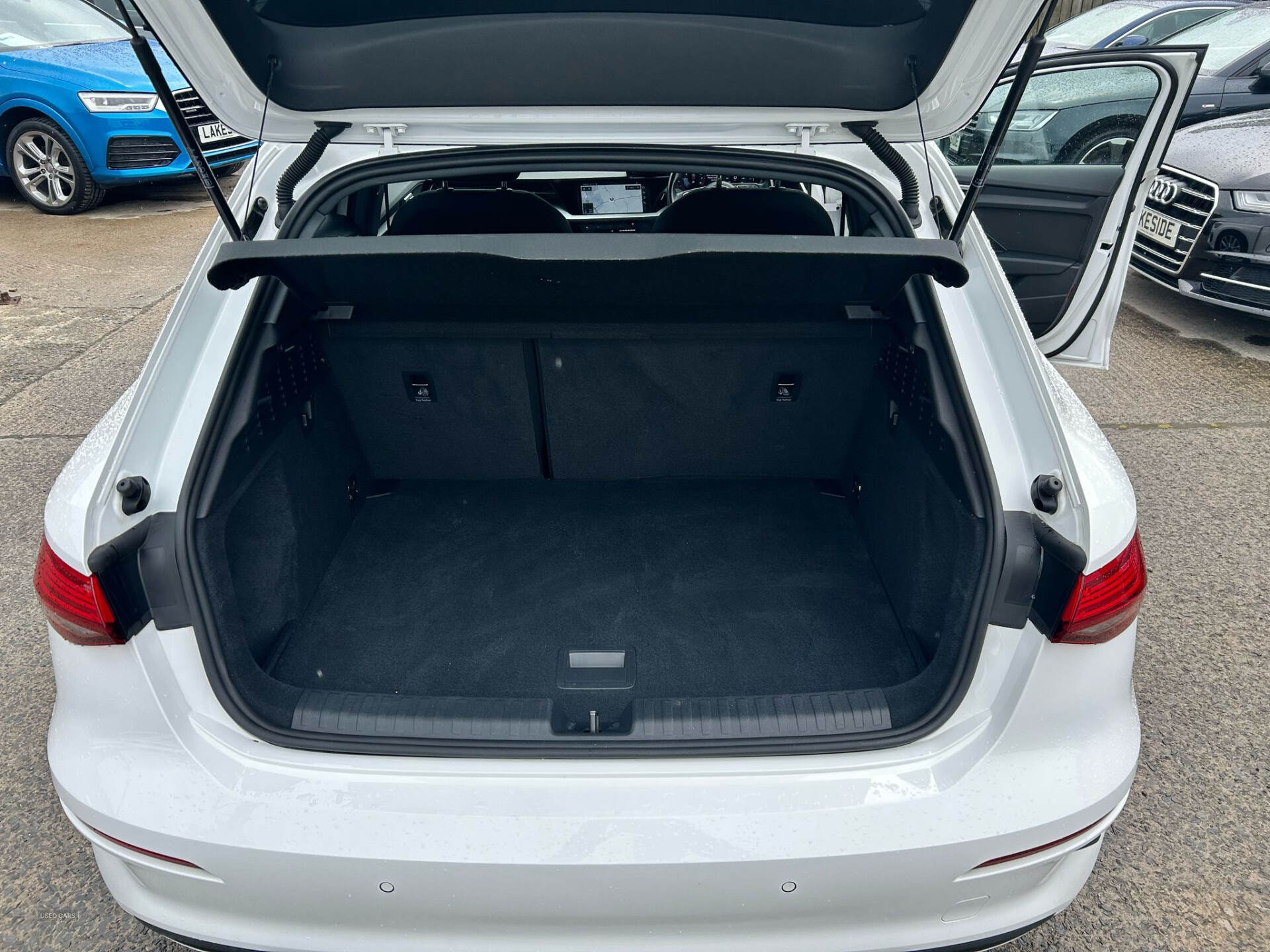 Audi A3 SPORTBACK in Down