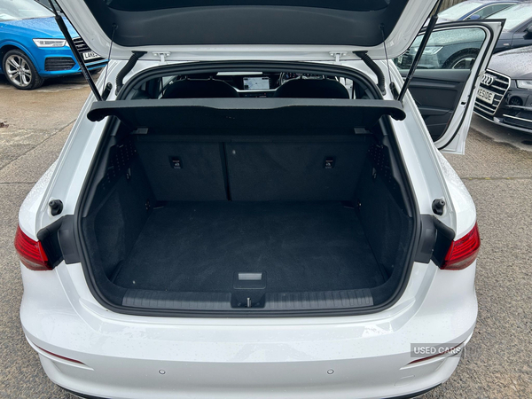 Audi A3 SPORTBACK in Down