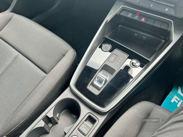 Audi A3 SPORTBACK in Down