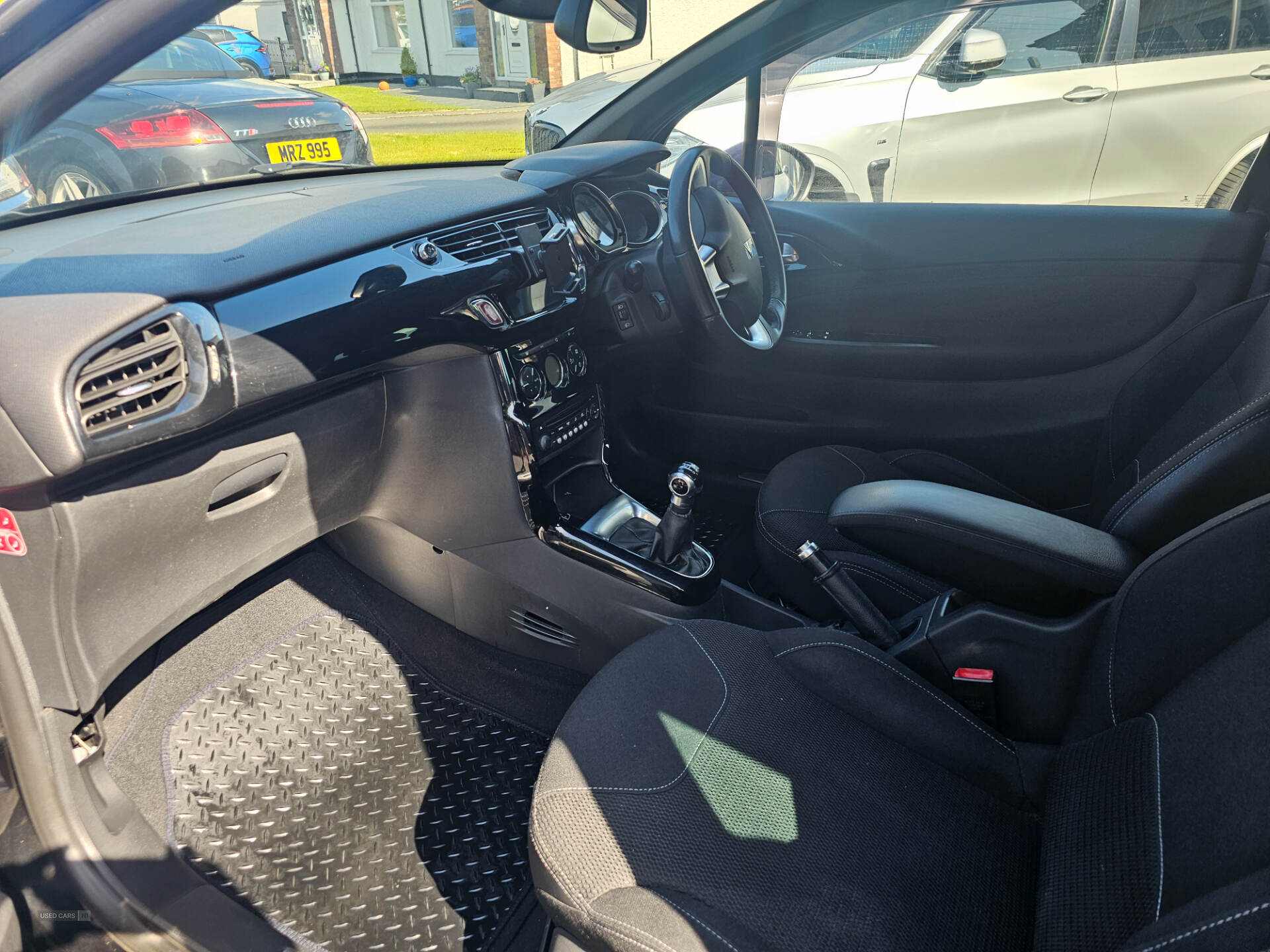Mar 2014 Citroen DS3 1.6 e-HDi Airdream DStyle Plus 3dr