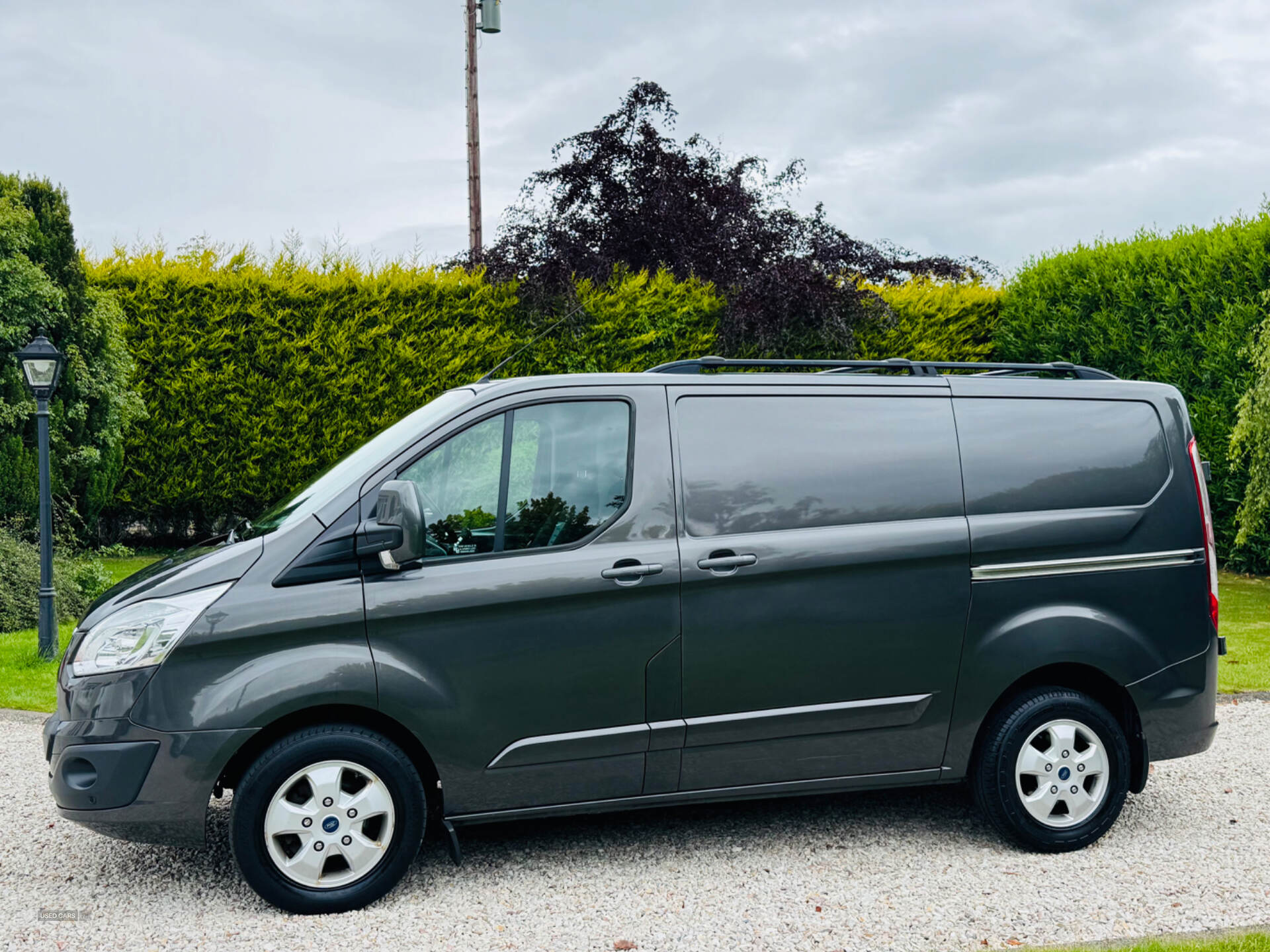 Mar 2017 Ford Transit Custom 2.0 TDCi 130ps Low Roof Limited Van