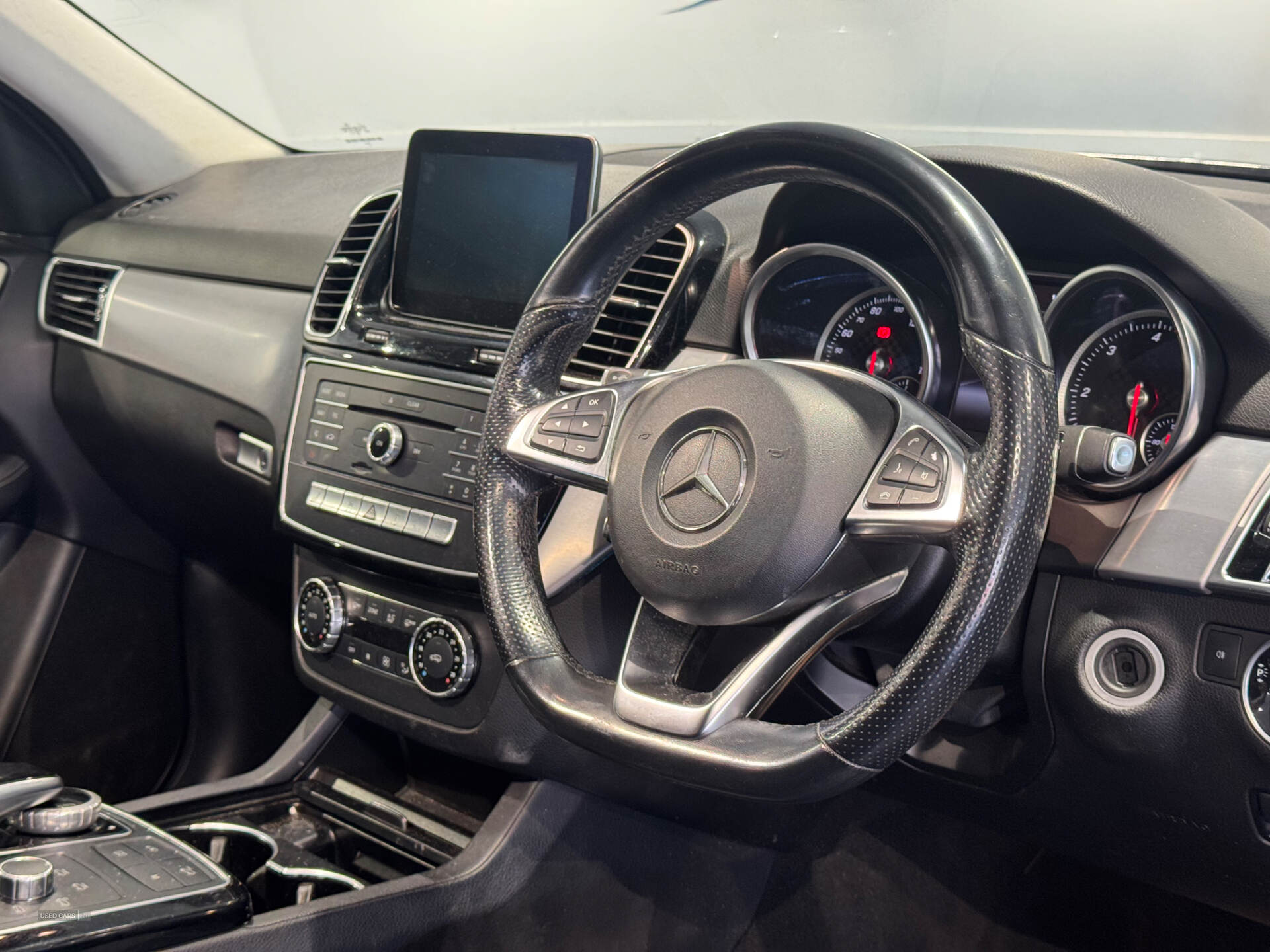 Jan 2018 Mercedes GLE-Class GLE 350d 4Matic AMG Line Premium 5dr 9G-Tronic