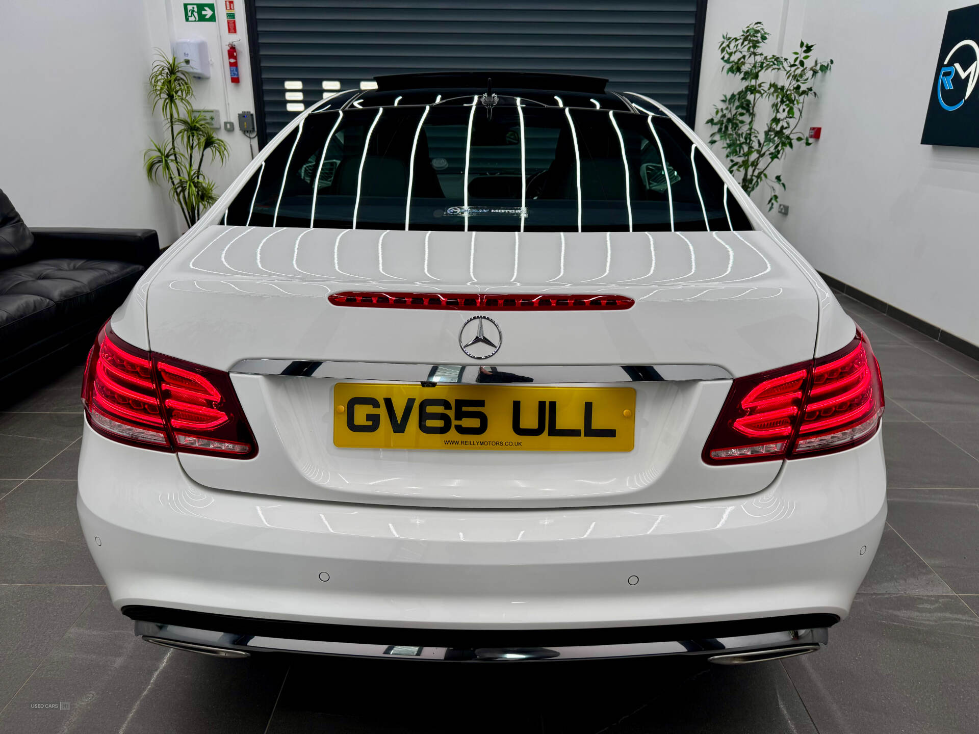 Jan 2016 Mercedes E-Class E350 BlueTEC AMG Line Premium 2dr 9G-Tronic