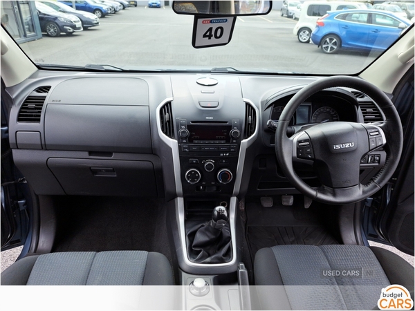 Isuzu D-Max DIESEL in Down