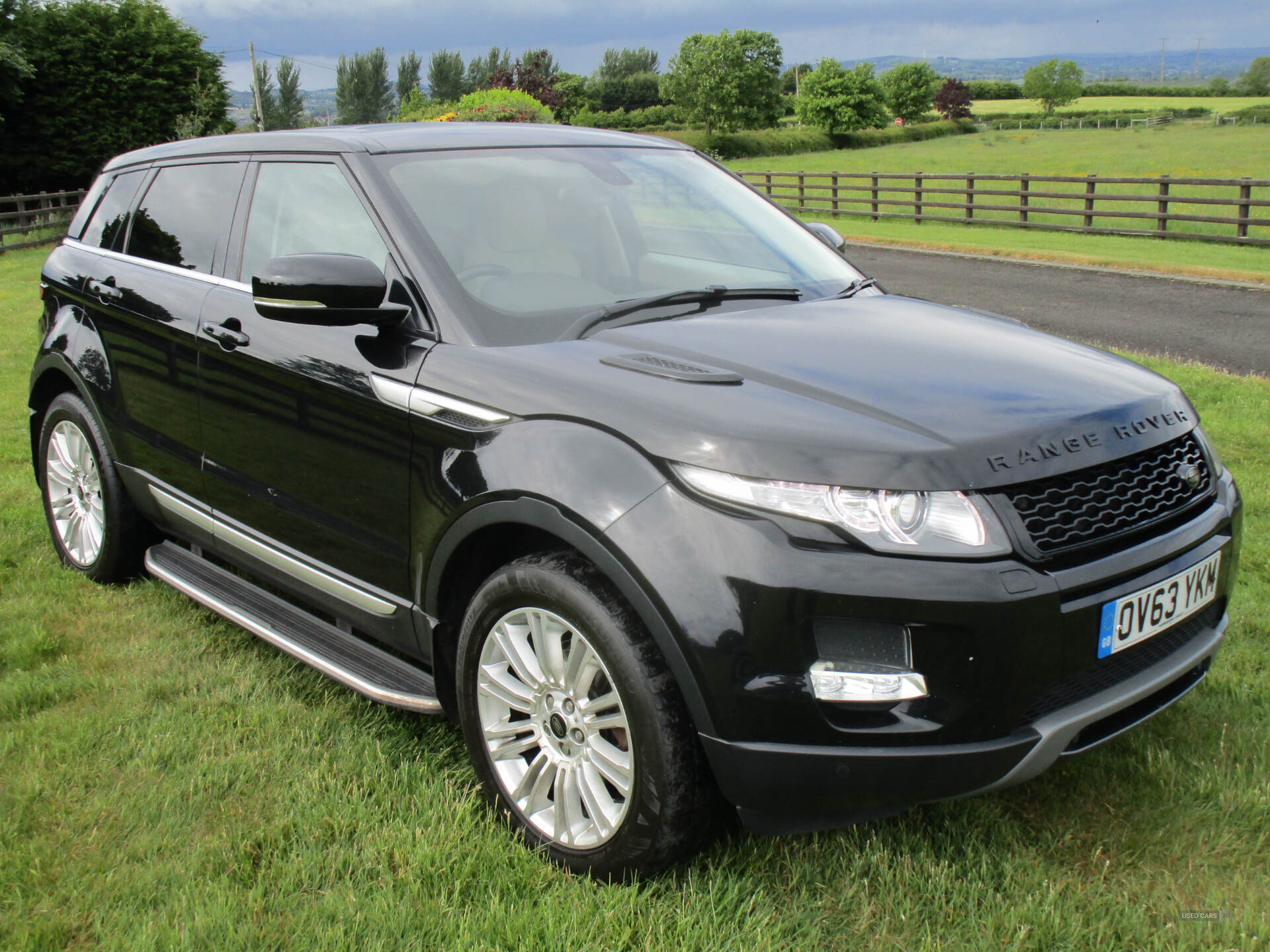 Nov 2013 Land Rover Range Rover Evoque 2.2 SD4 Prestige 5dr Auto
