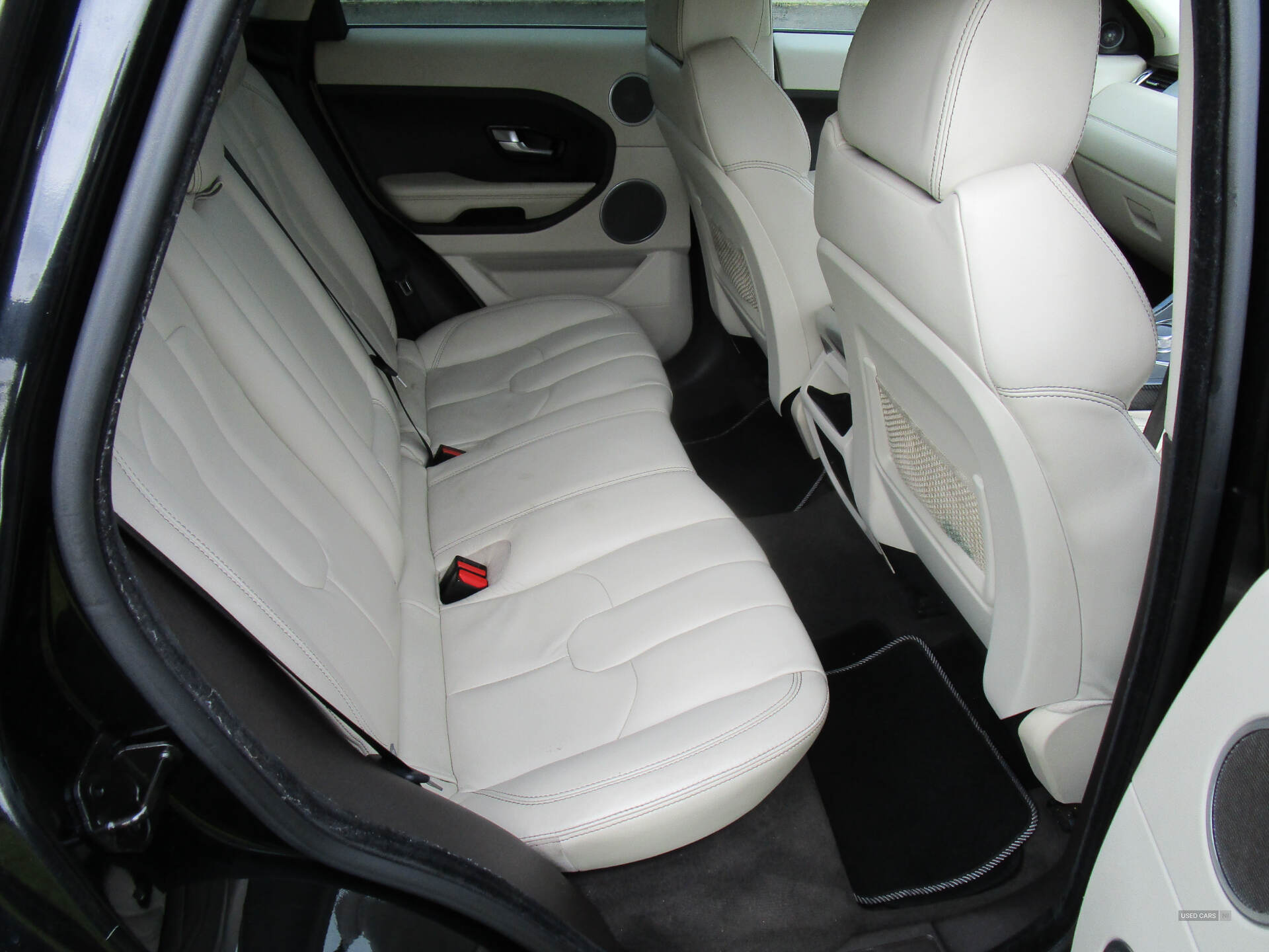Nov 2013 Land Rover Range Rover Evoque 2.2 SD4 Prestige 5dr Auto