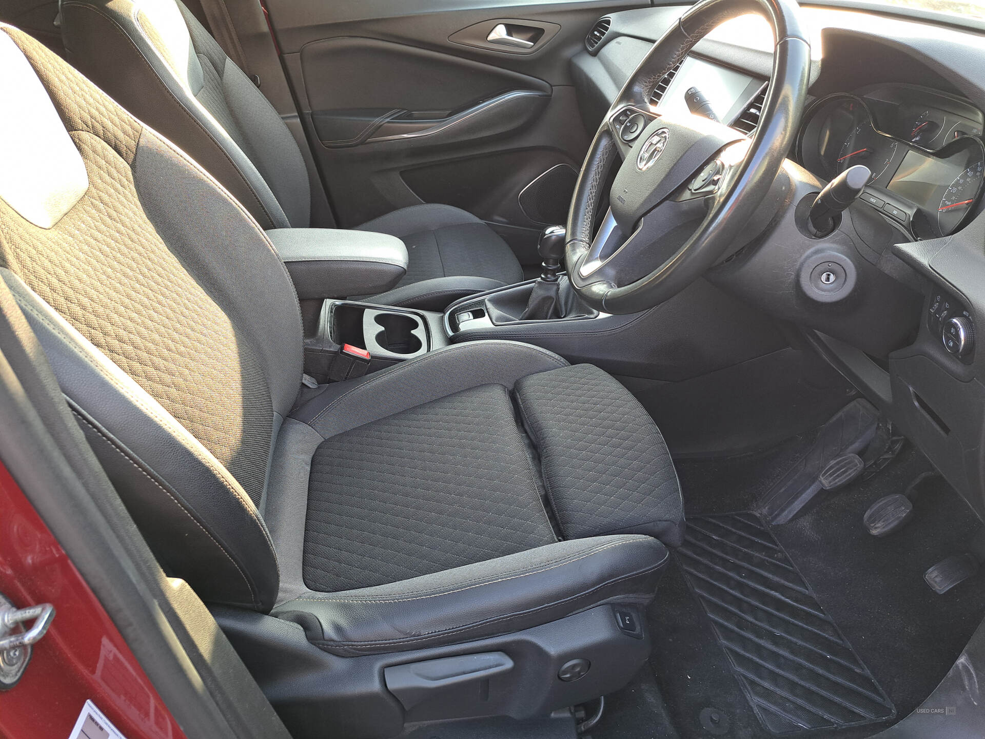 Jan 2022 Vauxhall Grandland X 1.5 Turbo D SRi Nav 5dr