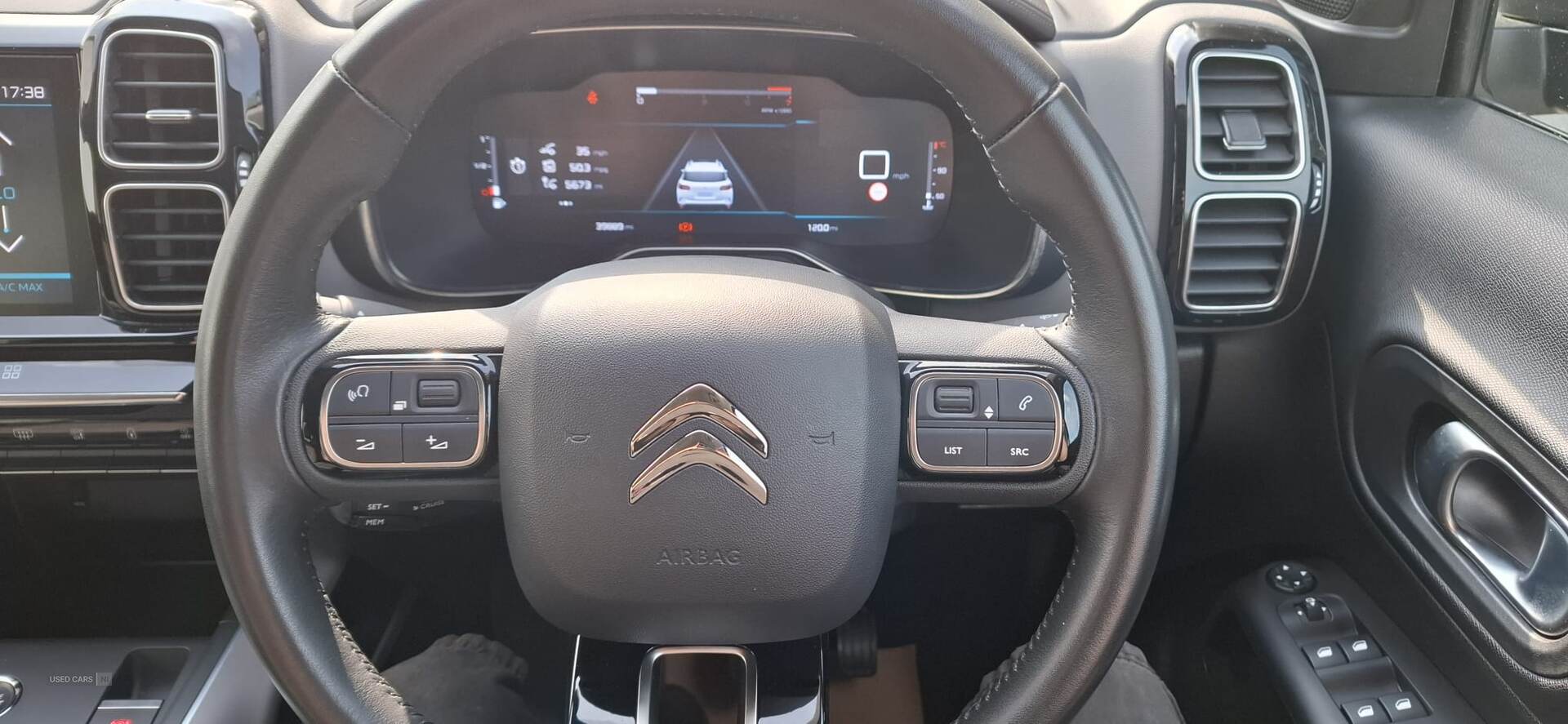 May 2022 Citroen C5 Aircross 1.5 BlueHDi 130 Shine 5dr