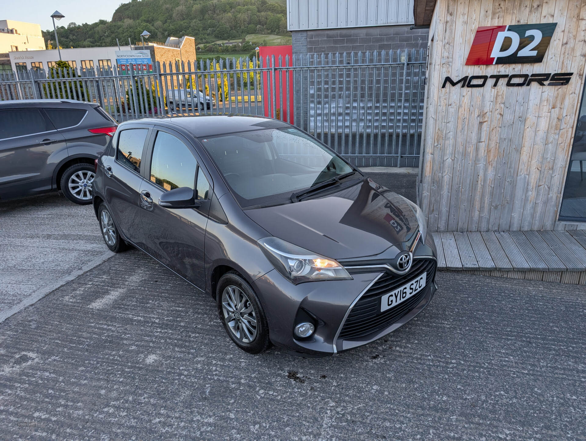 Apr 2016 Toyota Yaris 1.33 VVT-i Icon 5dr