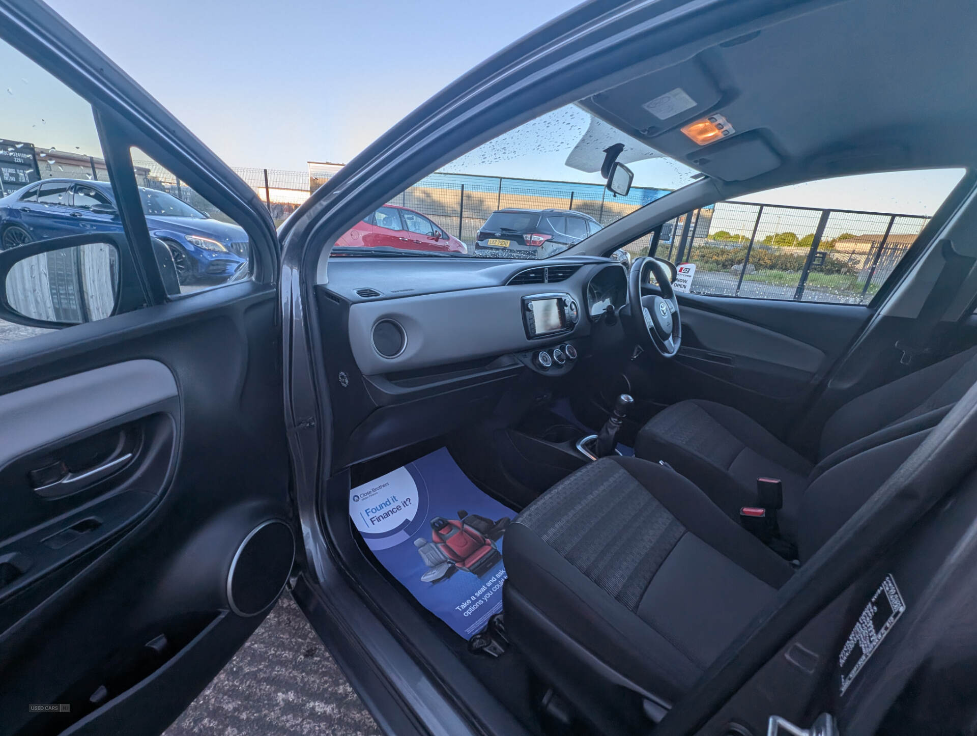Apr 2016 Toyota Yaris 1.33 VVT-i Icon 5dr