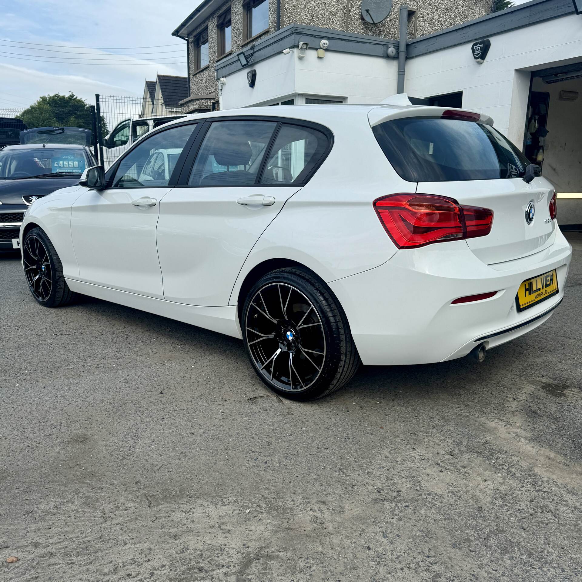 BMW 1 Series DIESEL HATCHBACK in Down