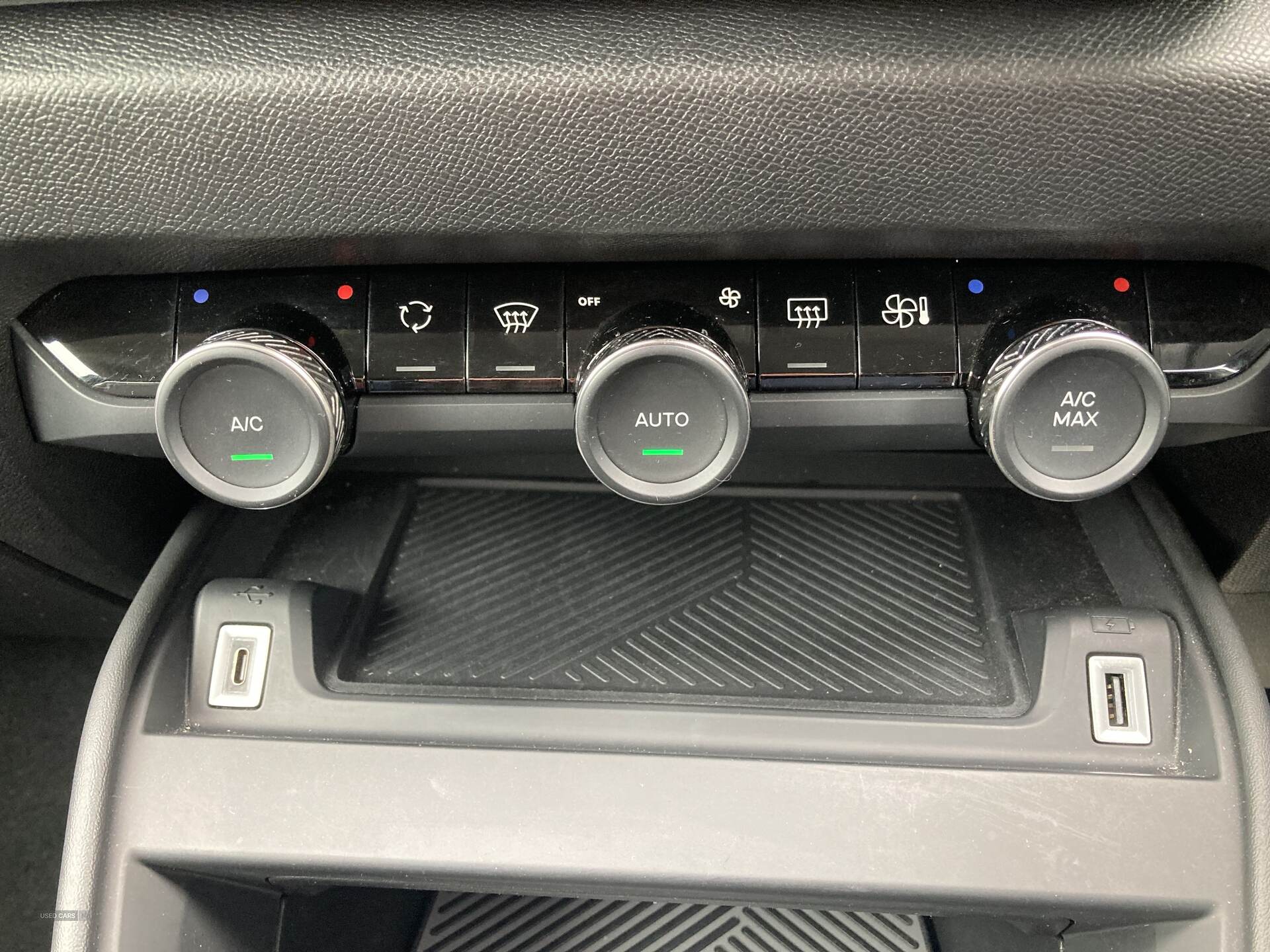 May 2022 Citroen C4 1.2 PureTech [130] Shine 5dr