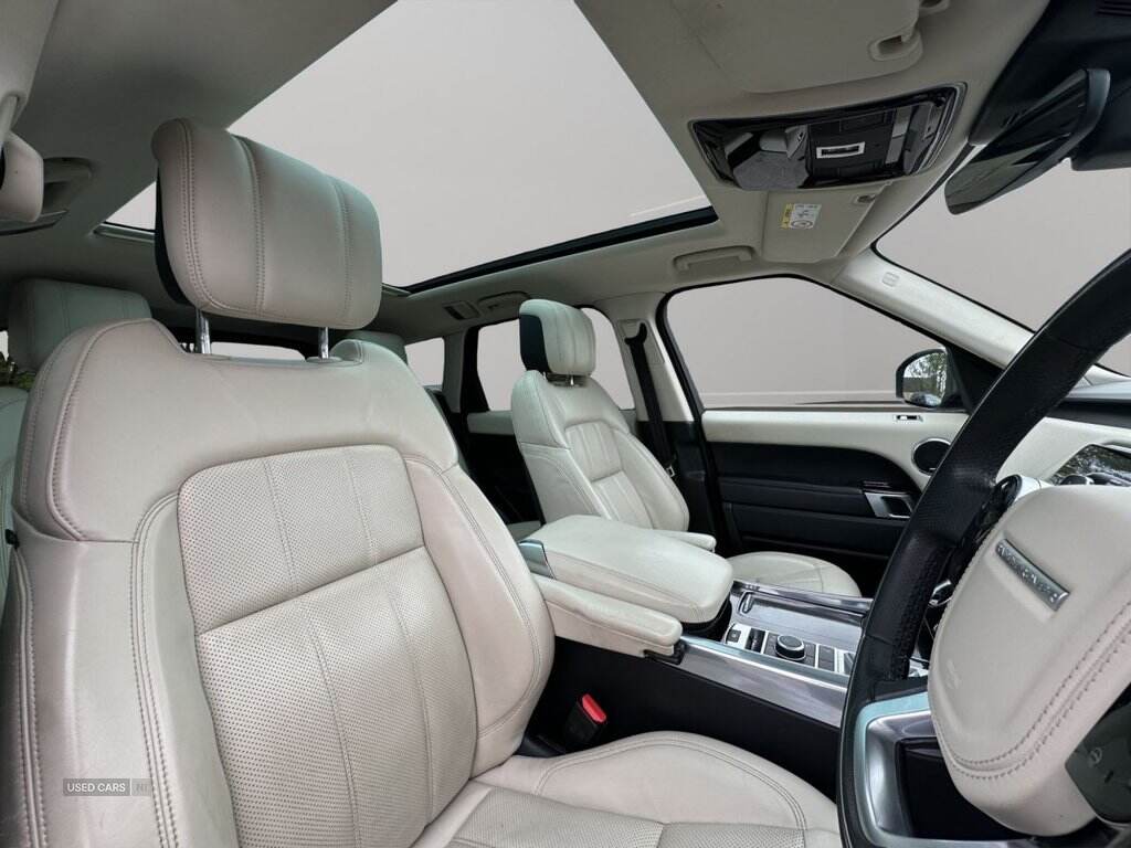 Feb 2021 Land Rover Range Rover Sport 3.0 D300 HSE Silver 5dr Auto