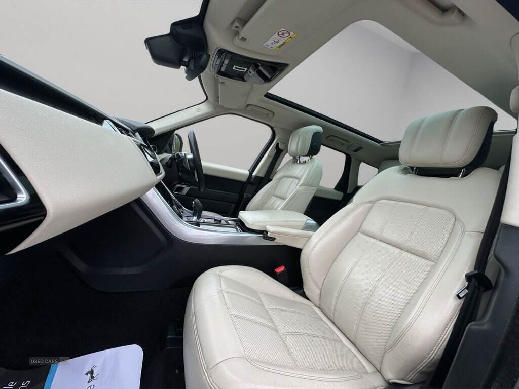 Feb 2021 Land Rover Range Rover Sport 3.0 D300 HSE Silver 5dr Auto