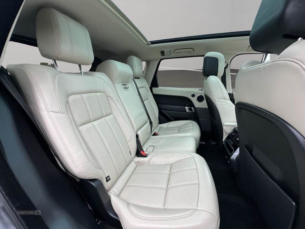 Feb 2021 Land Rover Range Rover Sport 3.0 D300 HSE Silver 5dr Auto