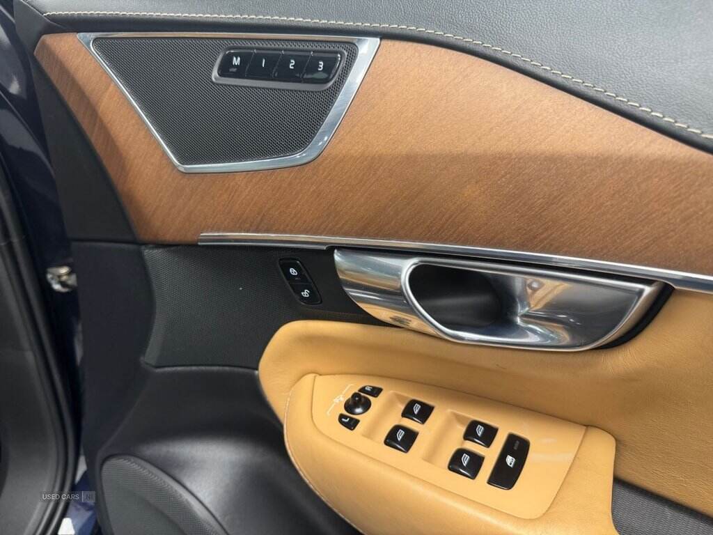 Sep 2016 Volvo XC90 2.0 D5 PowerPulse Inscription 5dr AWD Geartronic