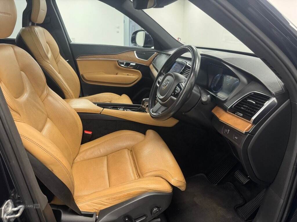 Sep 2016 Volvo XC90 2.0 D5 PowerPulse Inscription 5dr AWD Geartronic