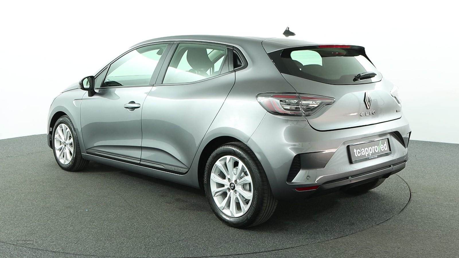 Nov 2023 Renault Clio 1.6 E-TECH full hybrid 145 Evolution 5dr Auto