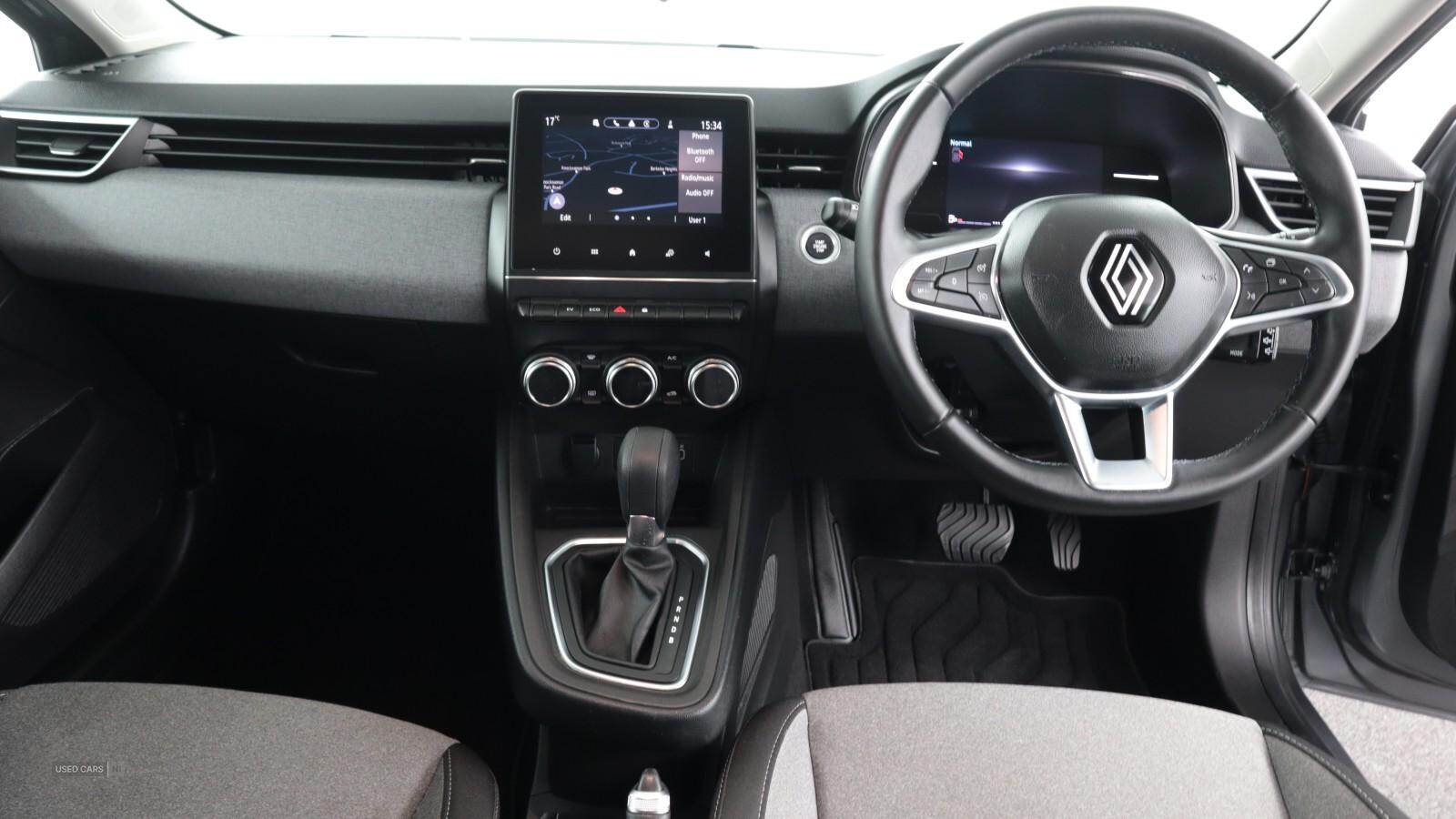 Nov 2023 Renault Clio 1.6 E-TECH full hybrid 145 Evolution 5dr Auto