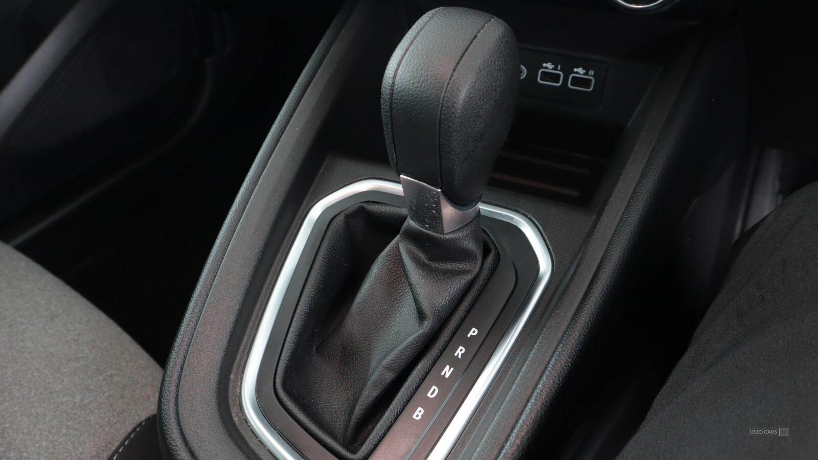 Nov 2023 Renault Clio 1.6 E-TECH full hybrid 145 Evolution 5dr Auto