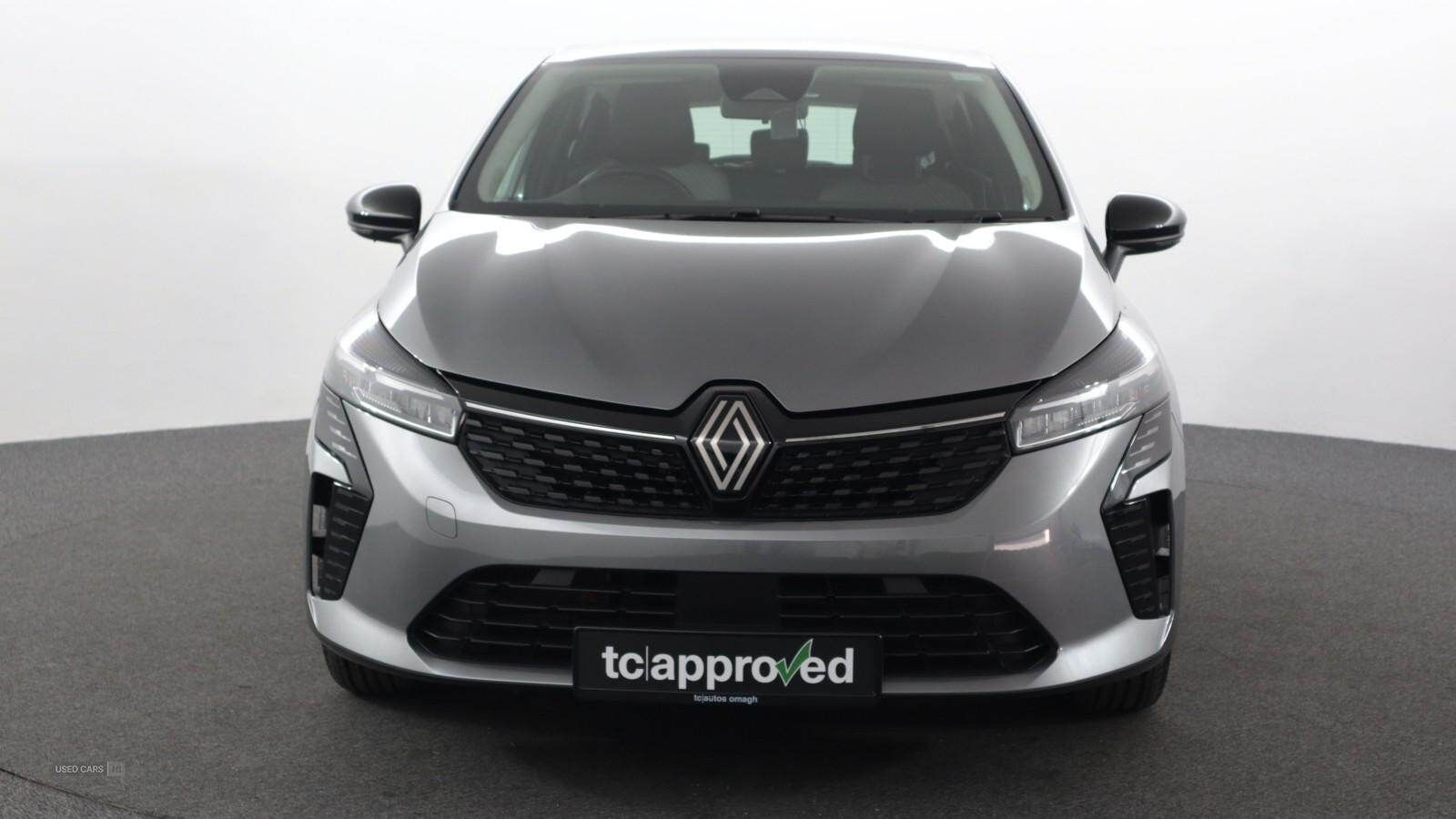 Nov 2023 Renault Clio 1.6 E-TECH full hybrid 145 Evolution 5dr Auto
