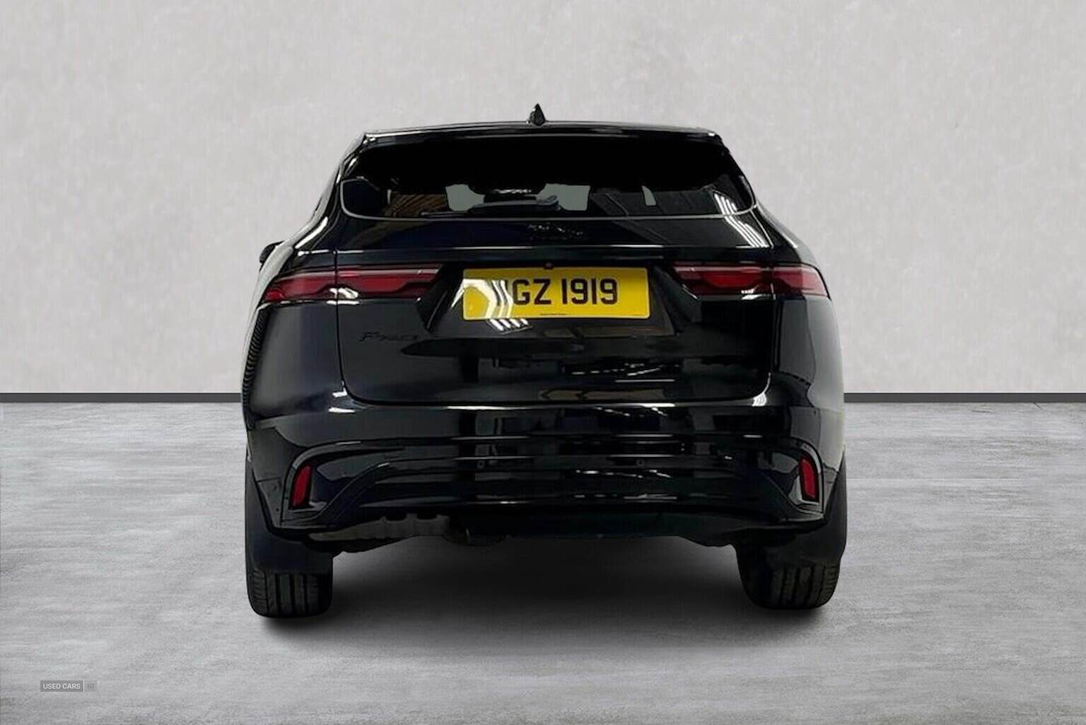 Mar 2022 Jaguar F-Pace 2.0 D200 R-Dynamic Se 5Dr Auto Awd