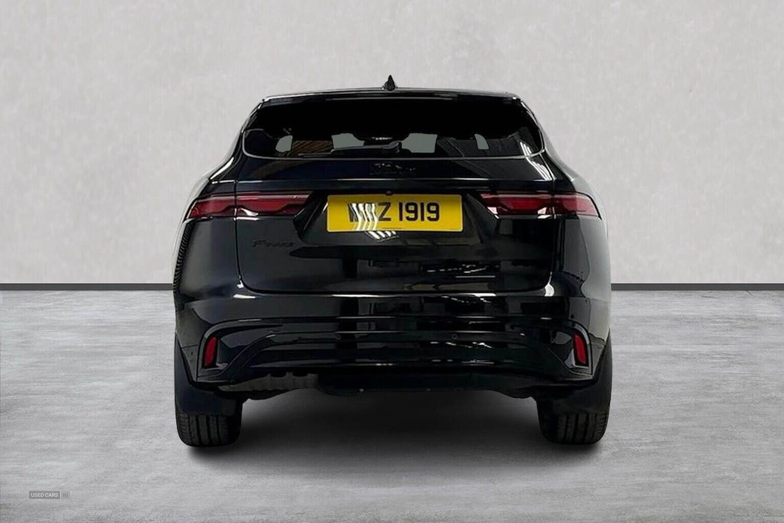 Mar 2022 Jaguar F-Pace 2.0 D200 R-Dynamic Se 5Dr Auto Awd