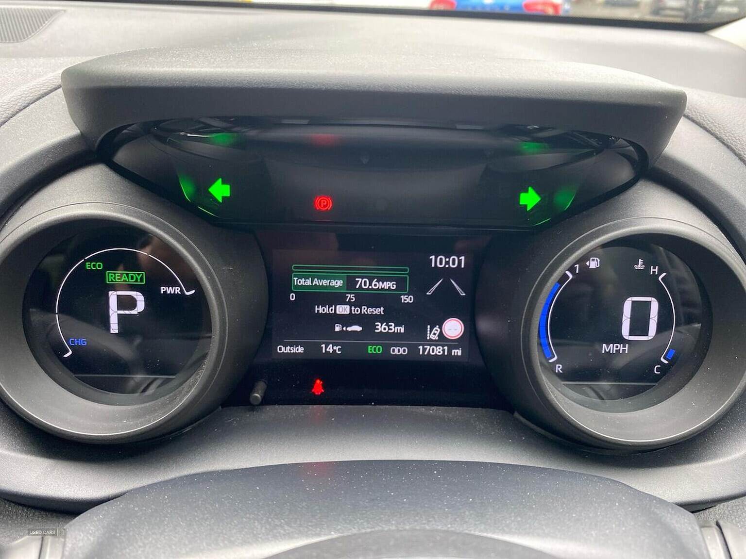 Nov 2022 Toyota Yaris 1.5 Hybrid Design 5Dr Cvt