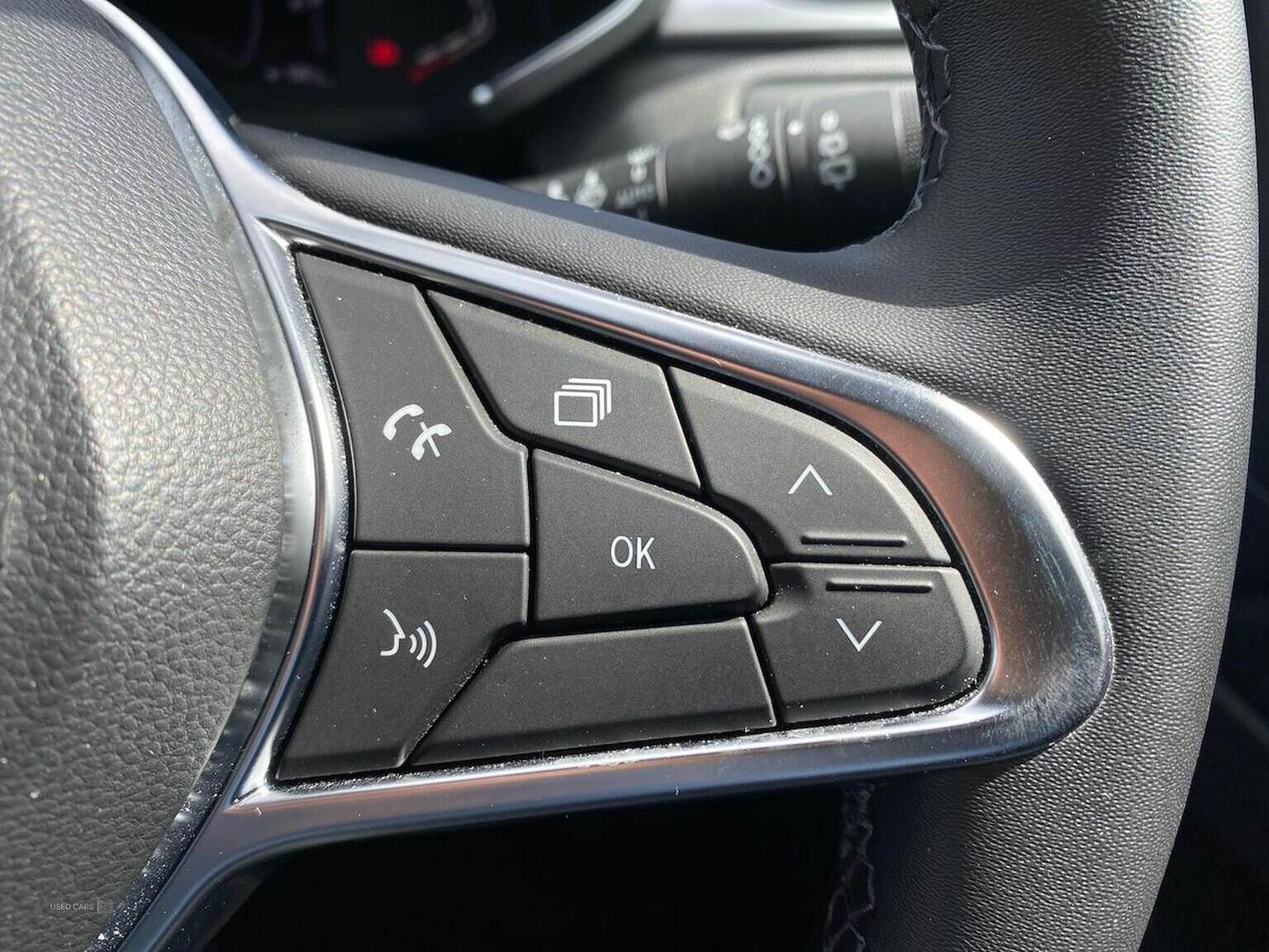 Jun 2022 Renault Captur 1.6 E-Tech Hybrid 145 Se Edition 5Dr Auto